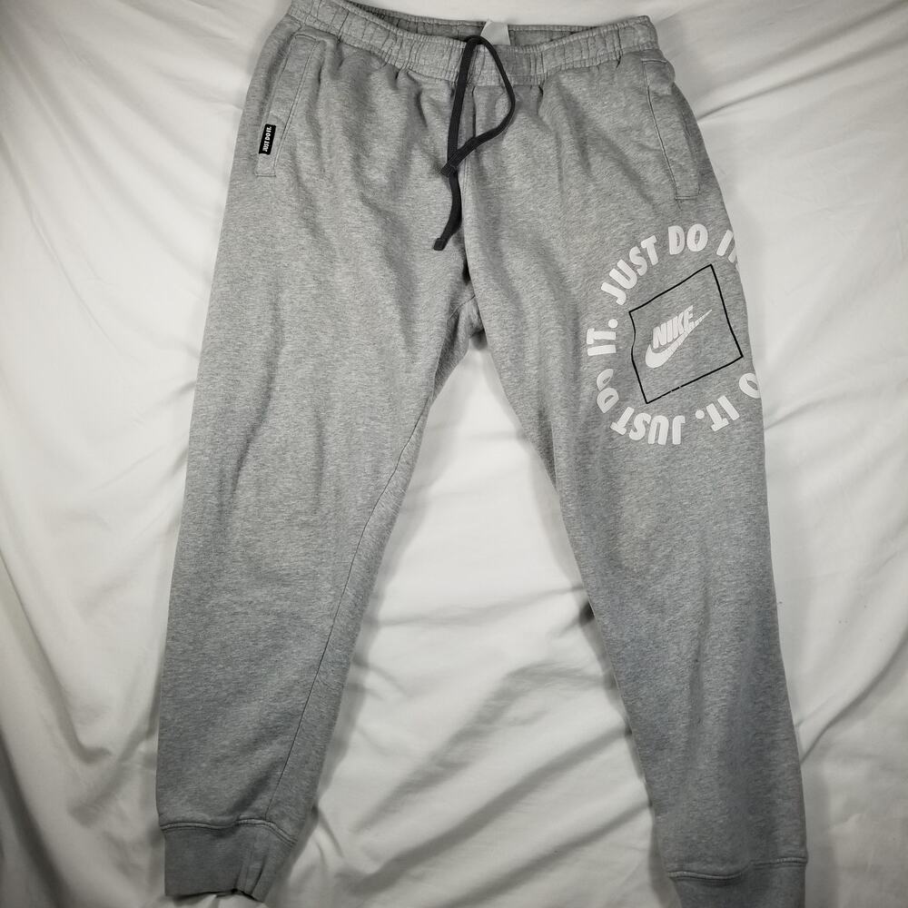 Nike Just Do It Circle Graphic Fleece Sweatpants Grey Size Medium